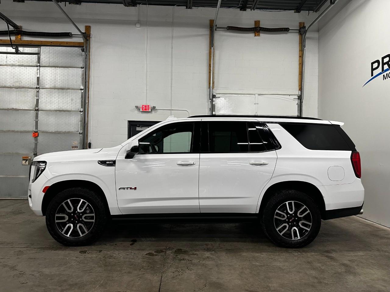 GMC Yukon AT4 4WD 2022