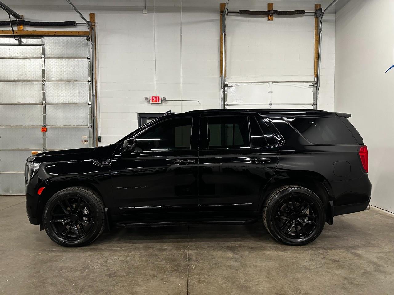 GMC Yukon Denali 4WD 2022