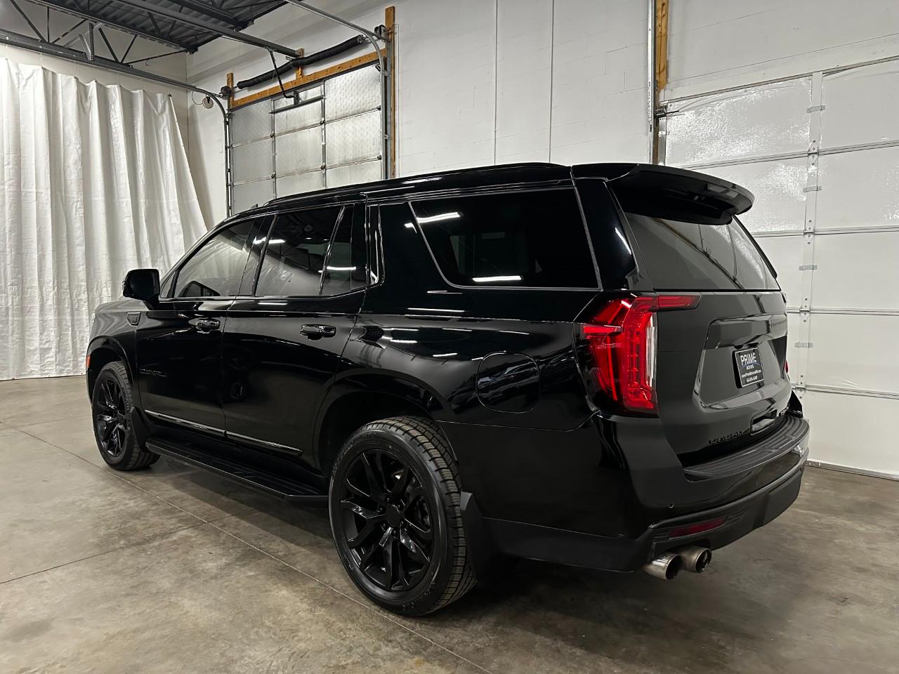 GMC Yukon Denali 4WD 2022