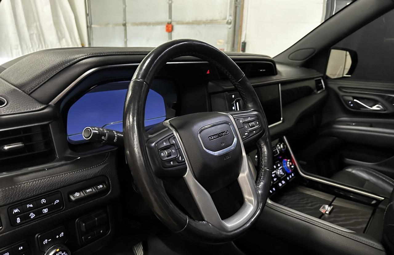 GMC Yukon Denali 4WD 2022