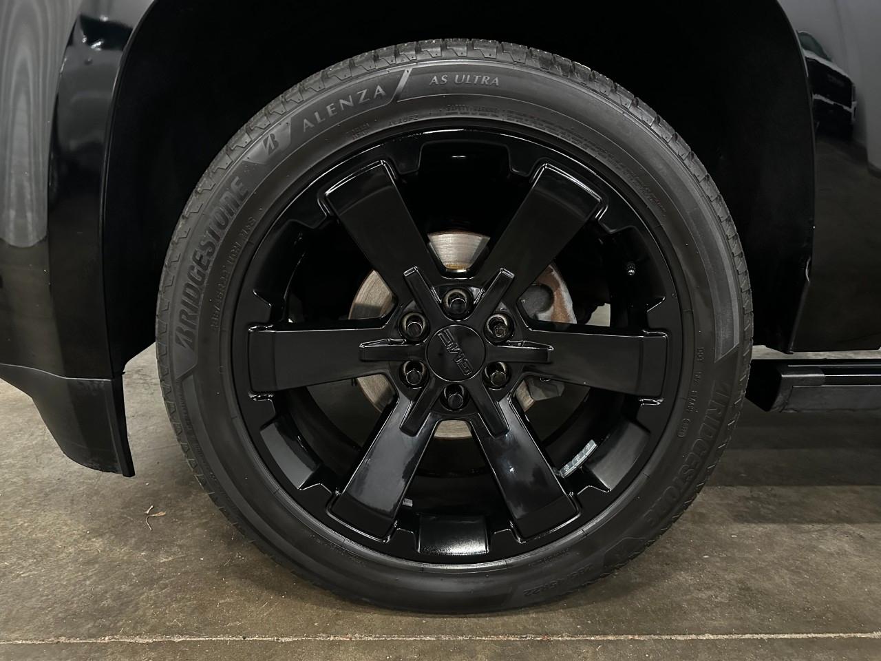 GMC Yukon XL Denali Ultimate 4WD 2019