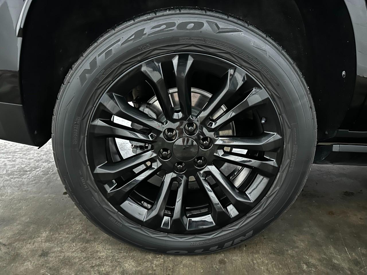 GMC Yukon Denali 4WD 2021