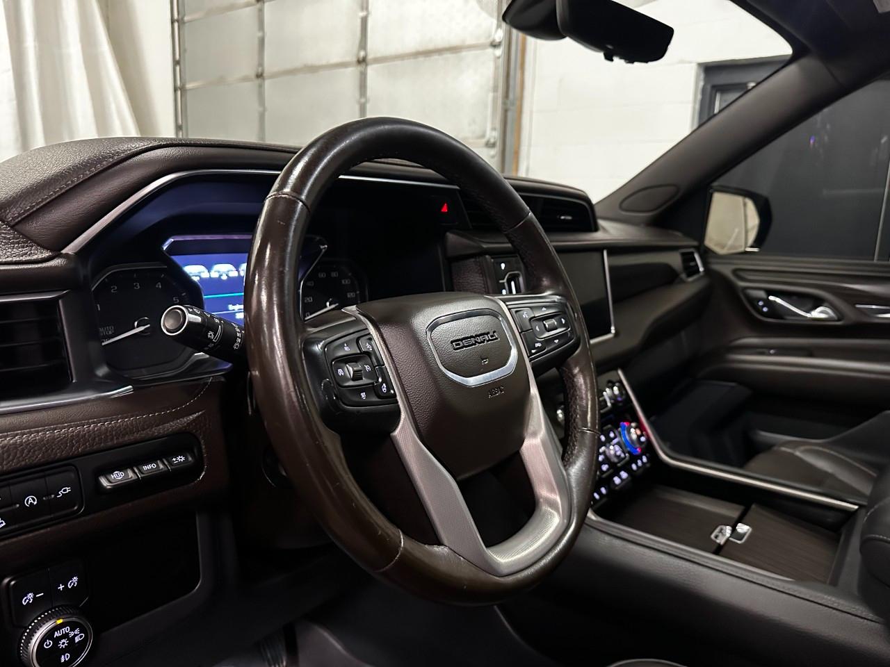 GMC Yukon Denali 4WD 2021