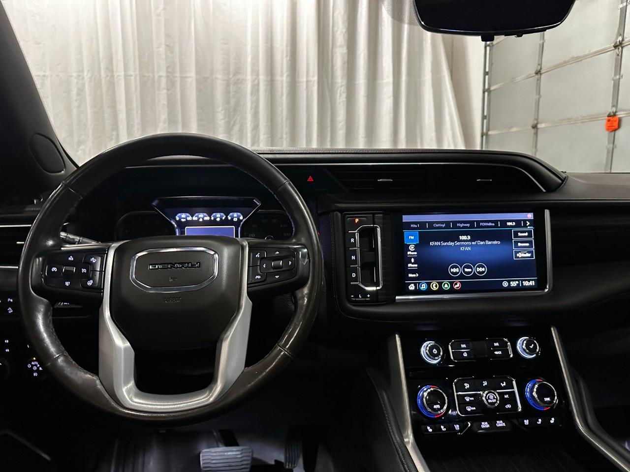 GMC Yukon Denali 4WD 2021