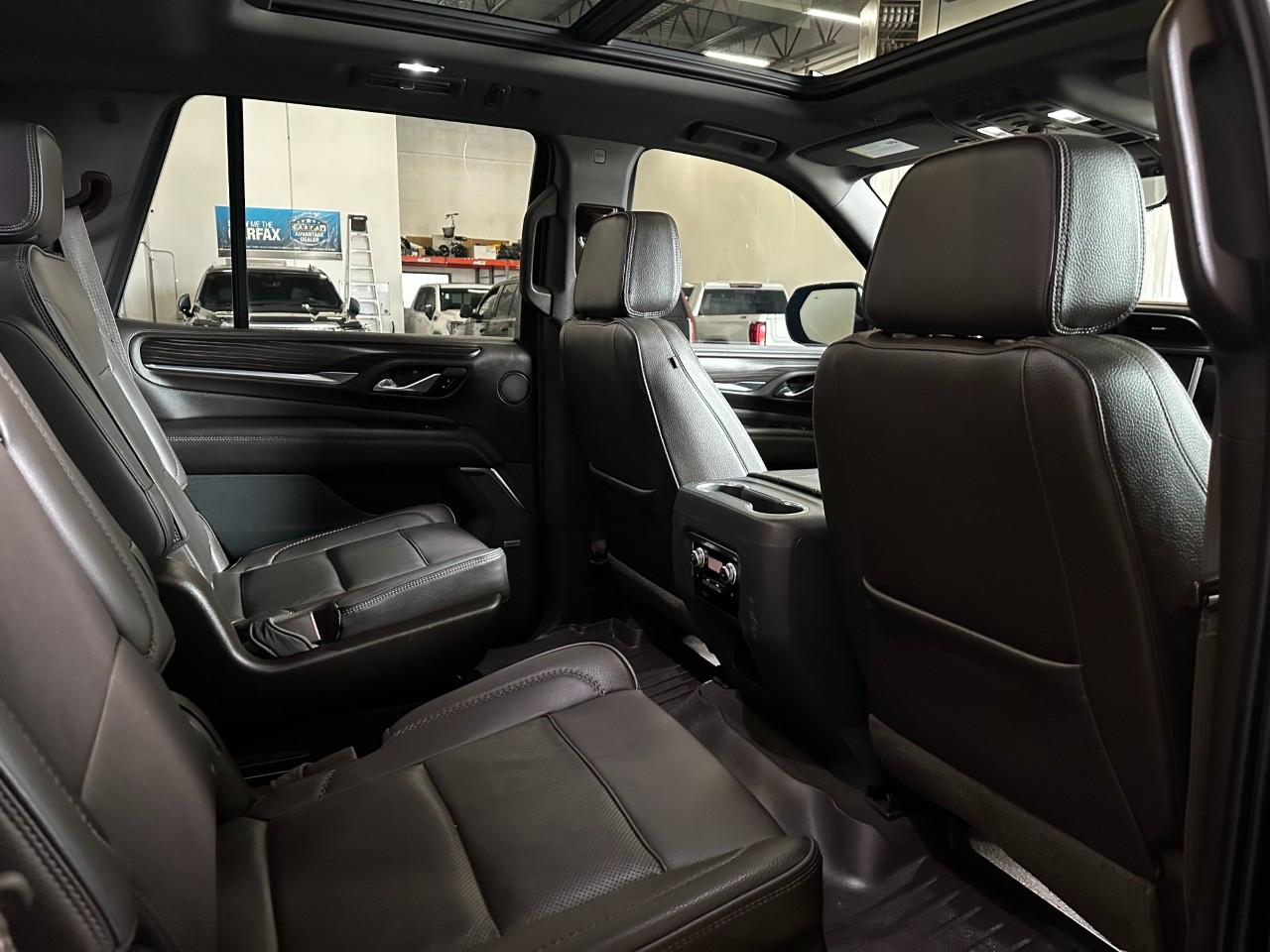 GMC Yukon Denali 4WD 2021