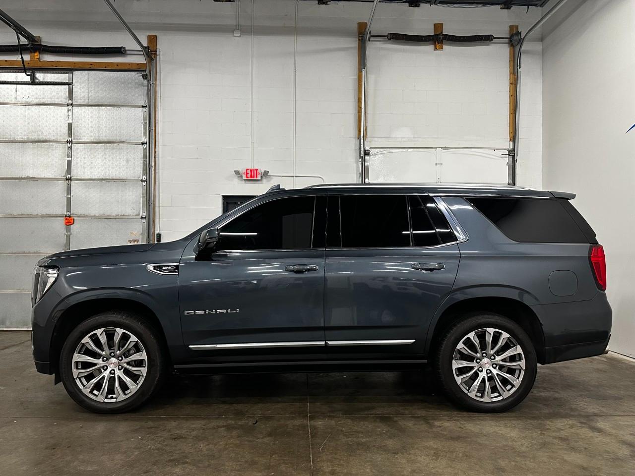 GMC Yukon Denali 4WD 2021