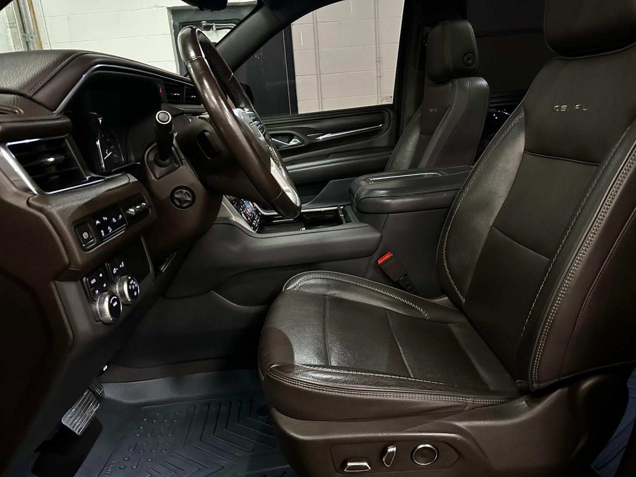 GMC Yukon Denali 4WD 2021