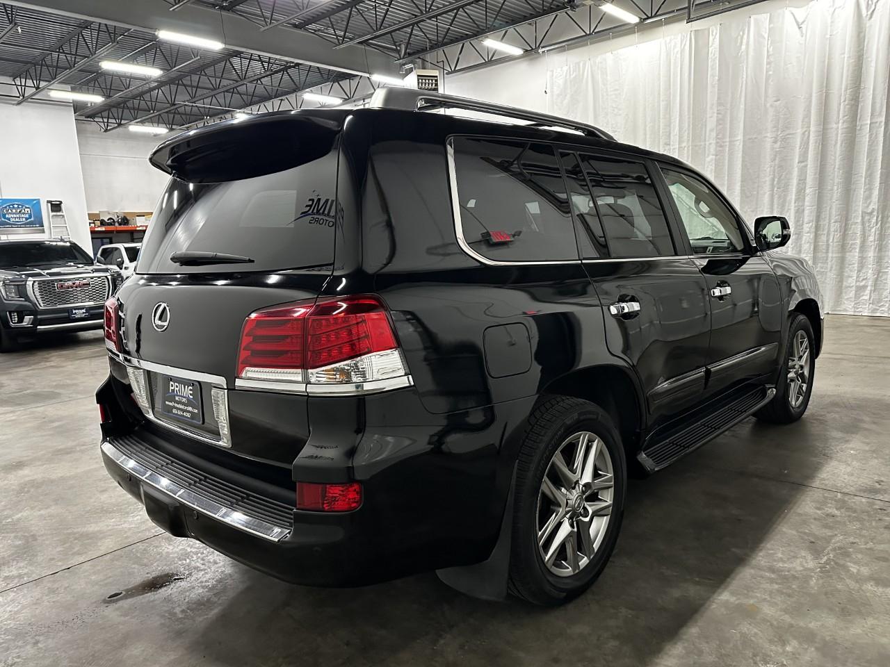 Lexus LX 570  2014