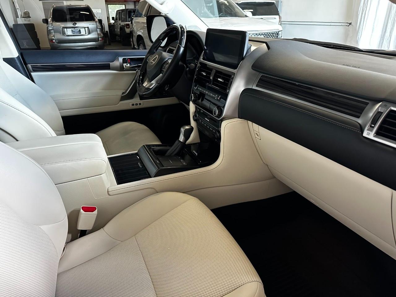 Lexus GX  2023