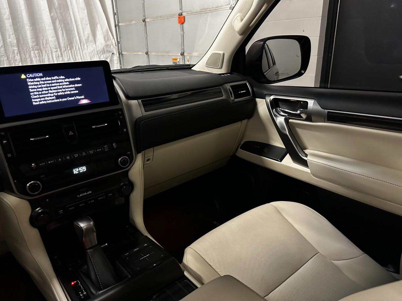 Lexus GX  2023