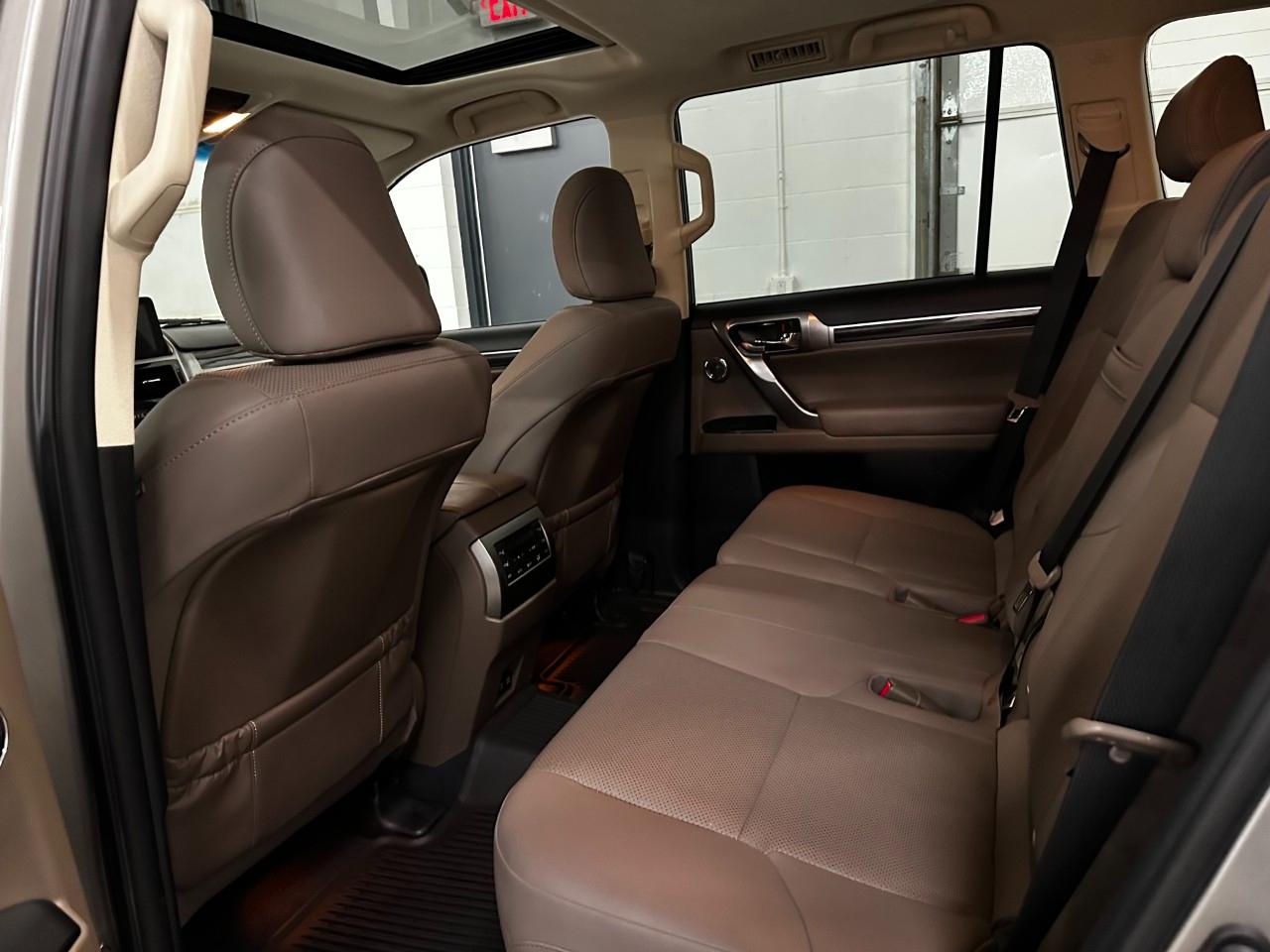 Lexus GX  2022