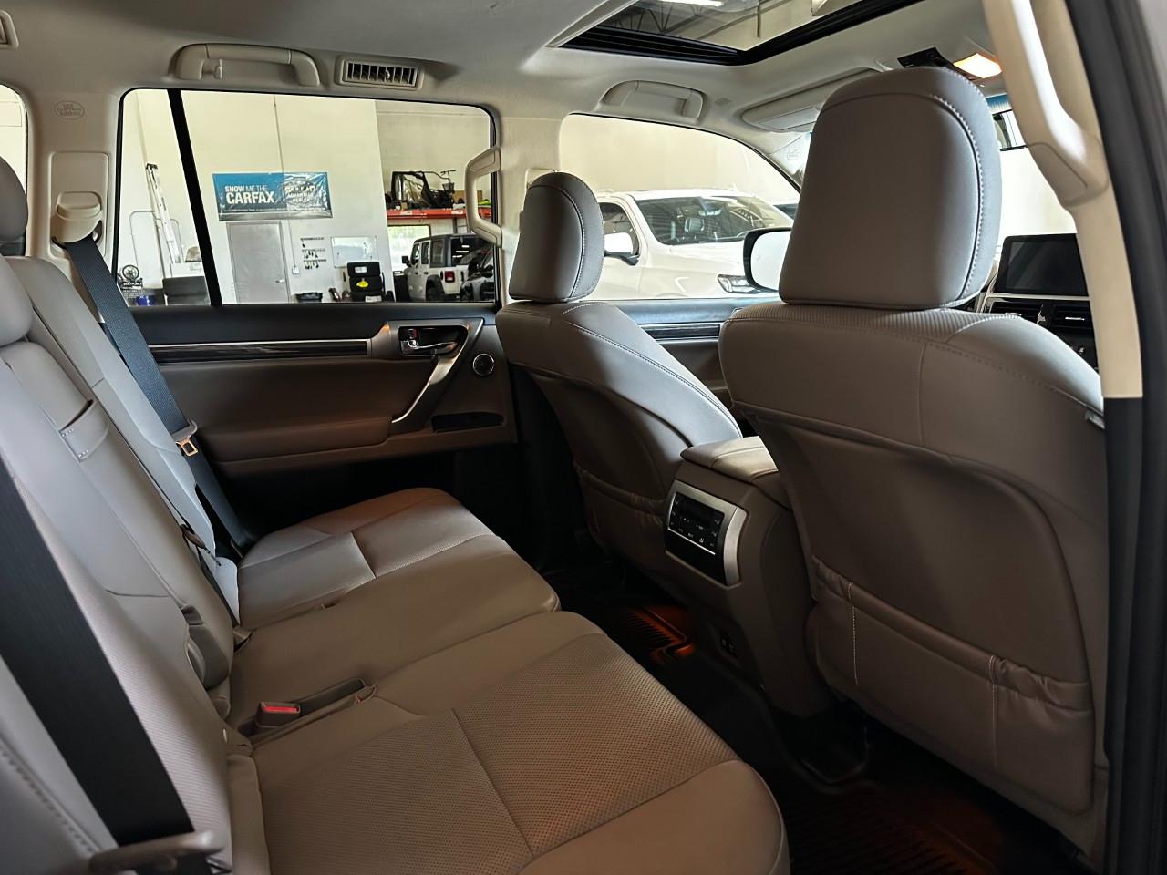 Lexus GX  2022