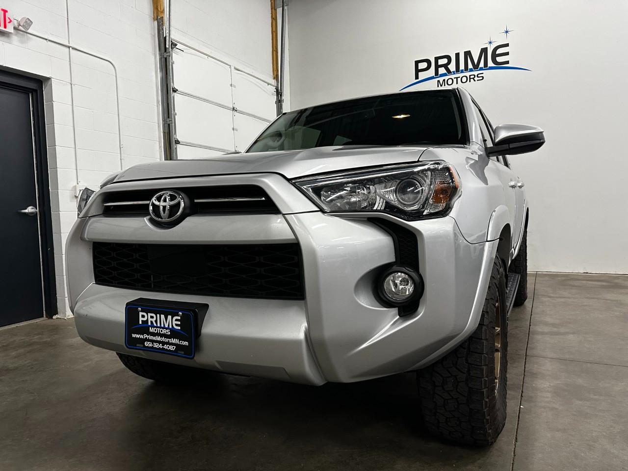 Toyota 4Runner SR5 4WD 2020