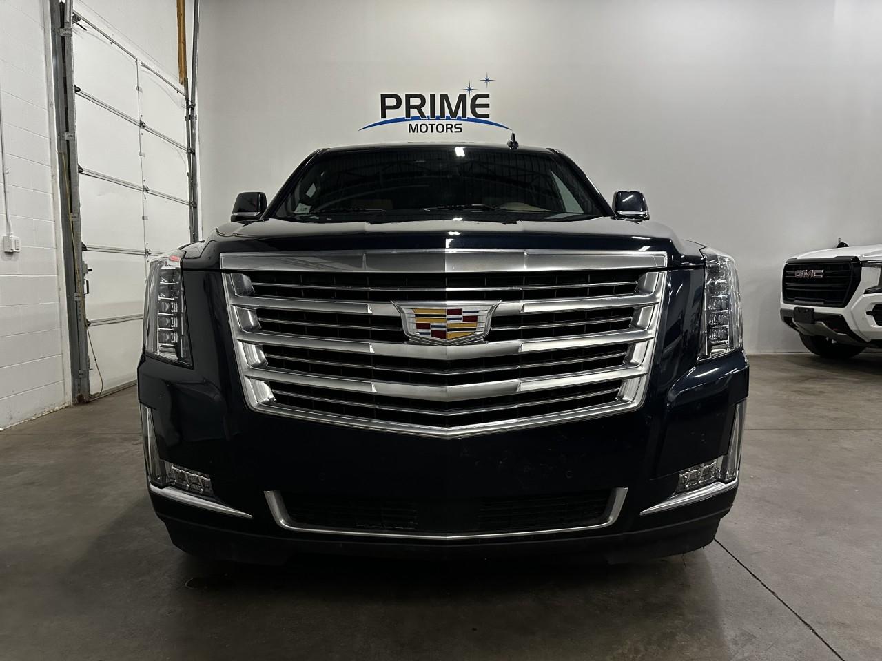 Cadillac Escalade ESV  2019