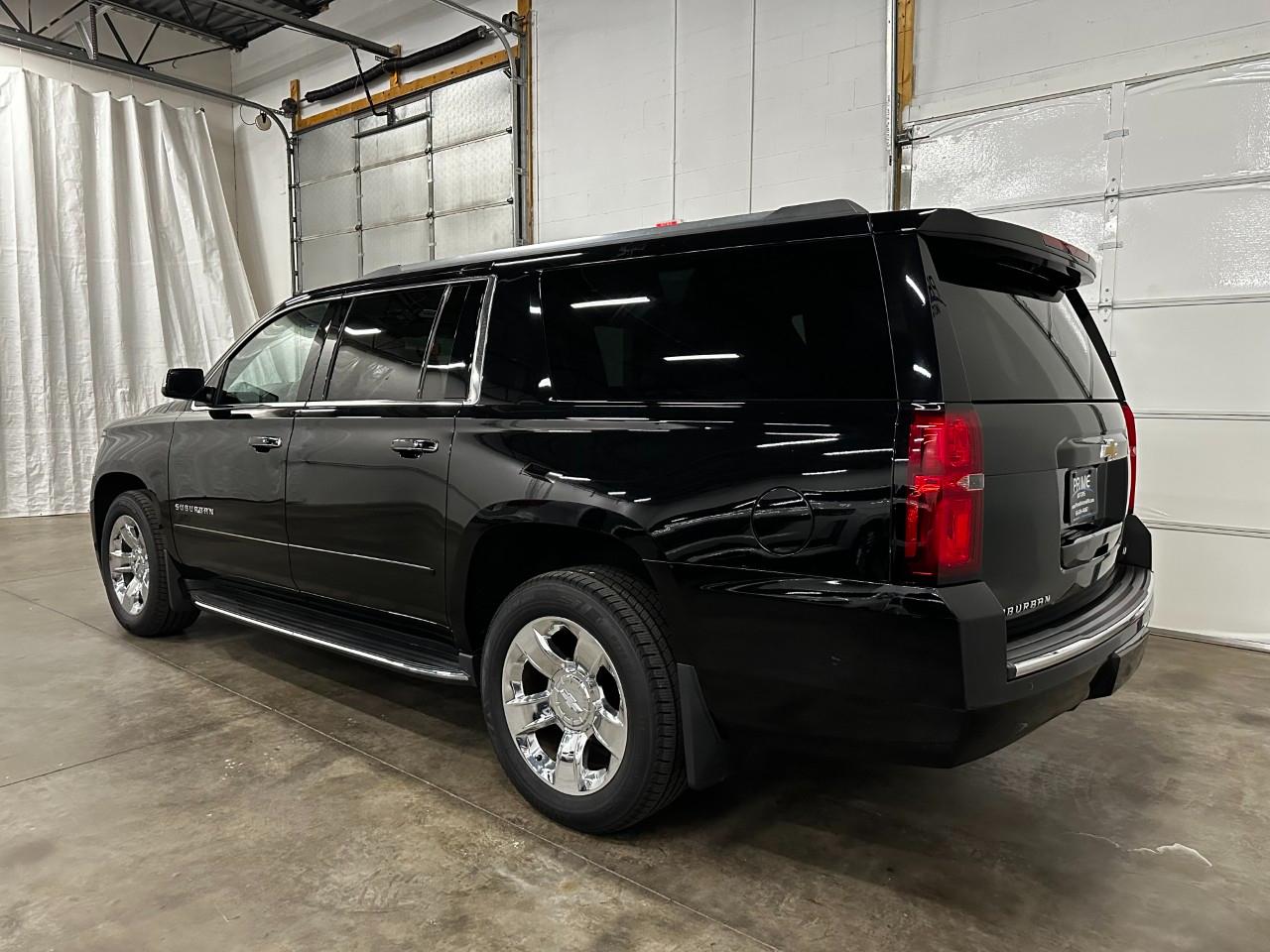 Chevrolet Suburban Premier 4WD 2017