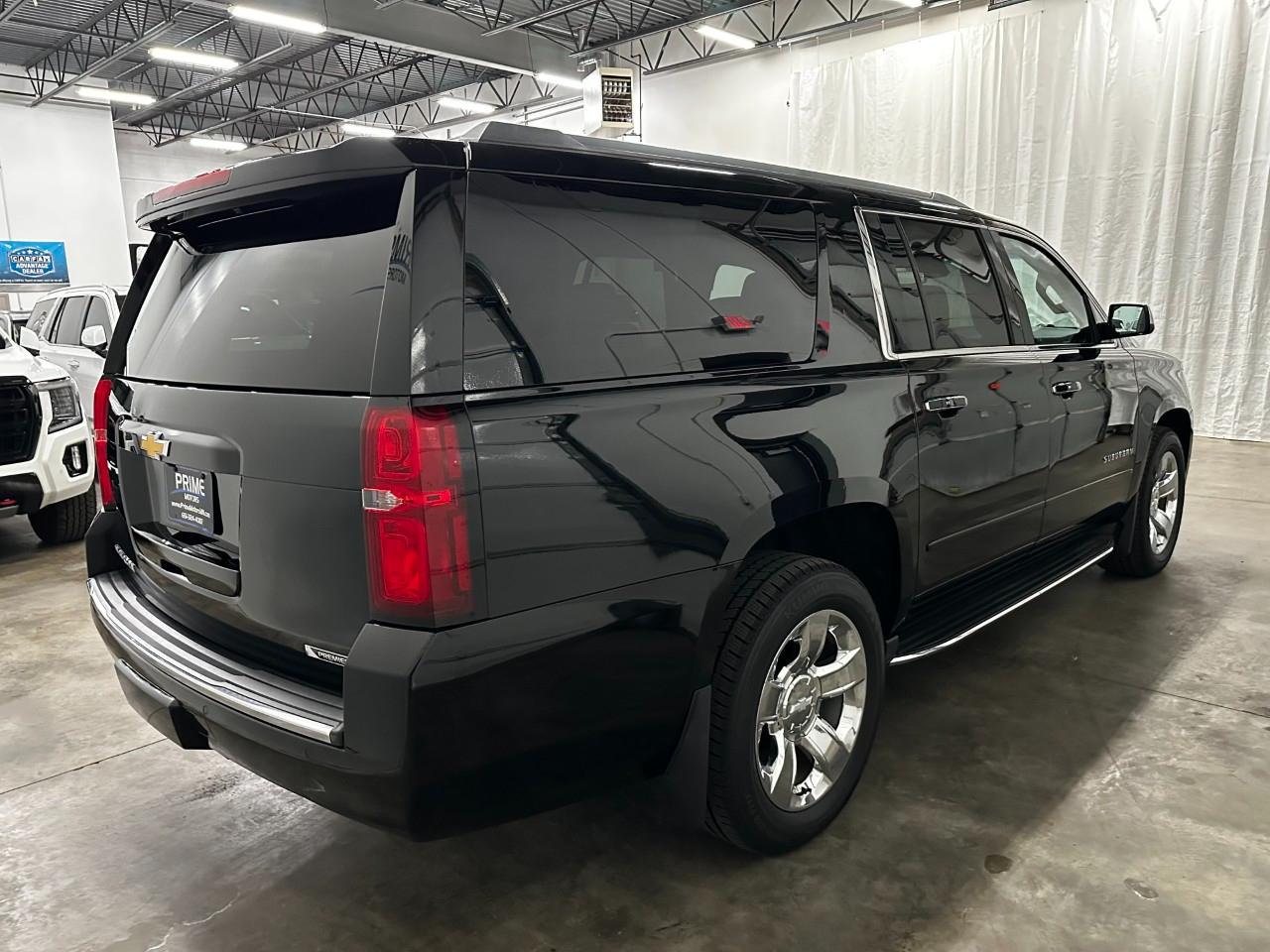 Chevrolet Suburban Premier 4WD 2017