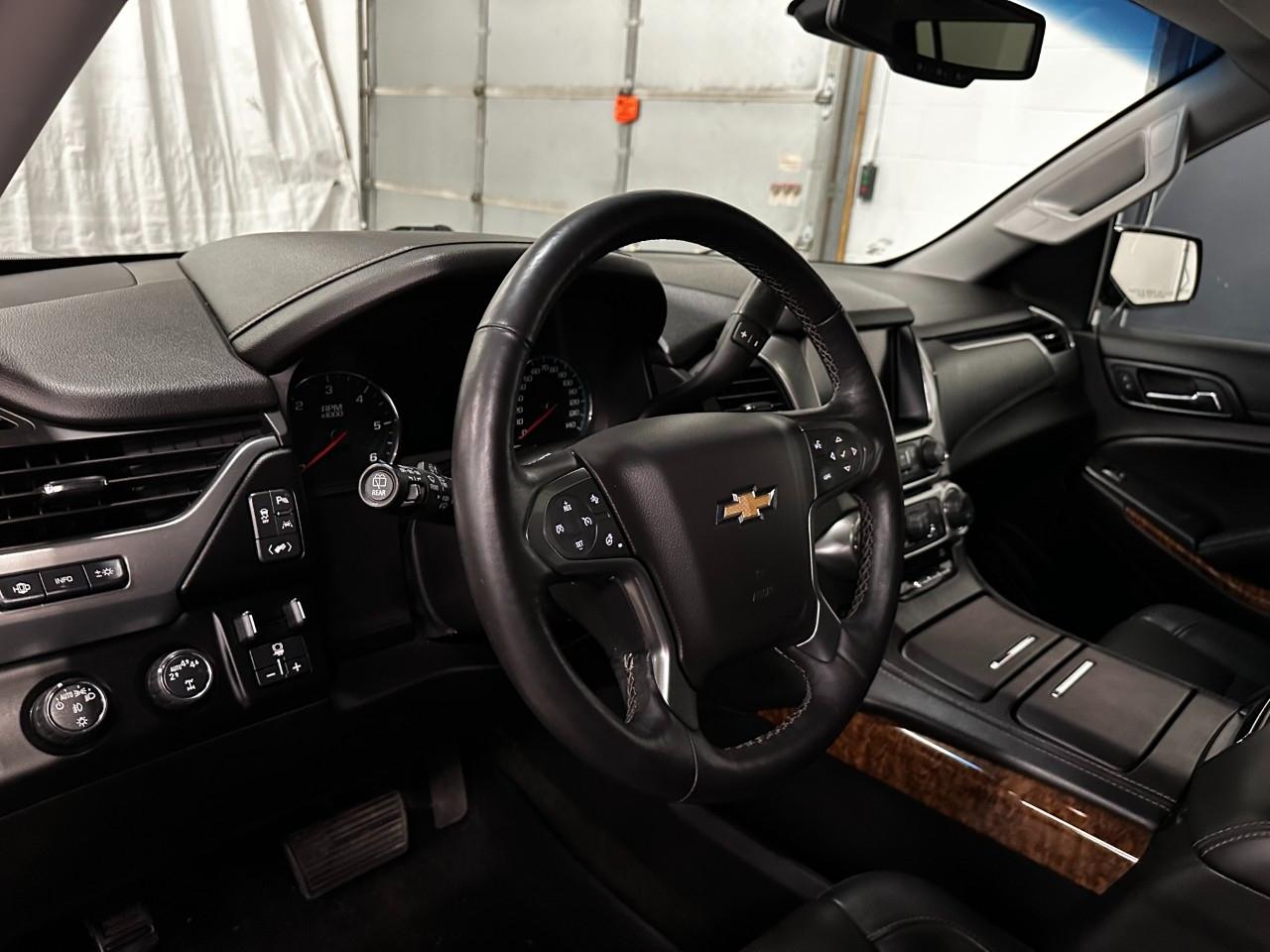 Chevrolet Suburban Premier 4WD 2017