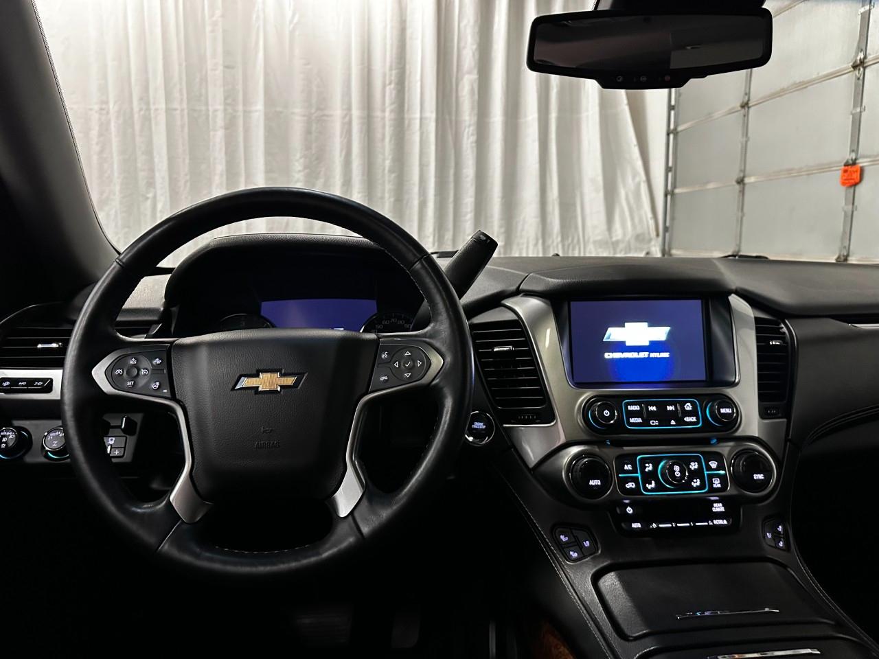 Chevrolet Suburban Premier 4WD 2017