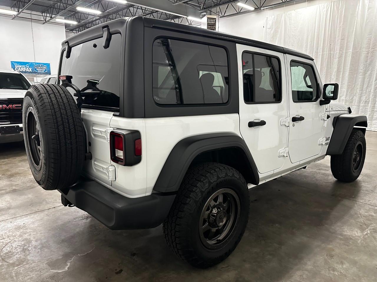 Jeep Wrangler  2021