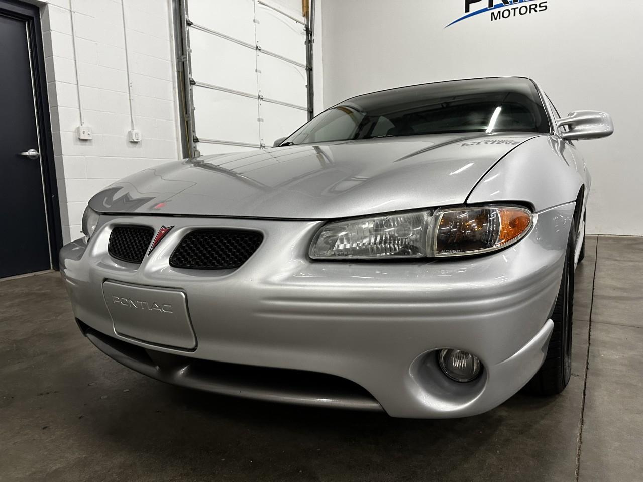 Pontiac Grand Prix GT sedan 2002