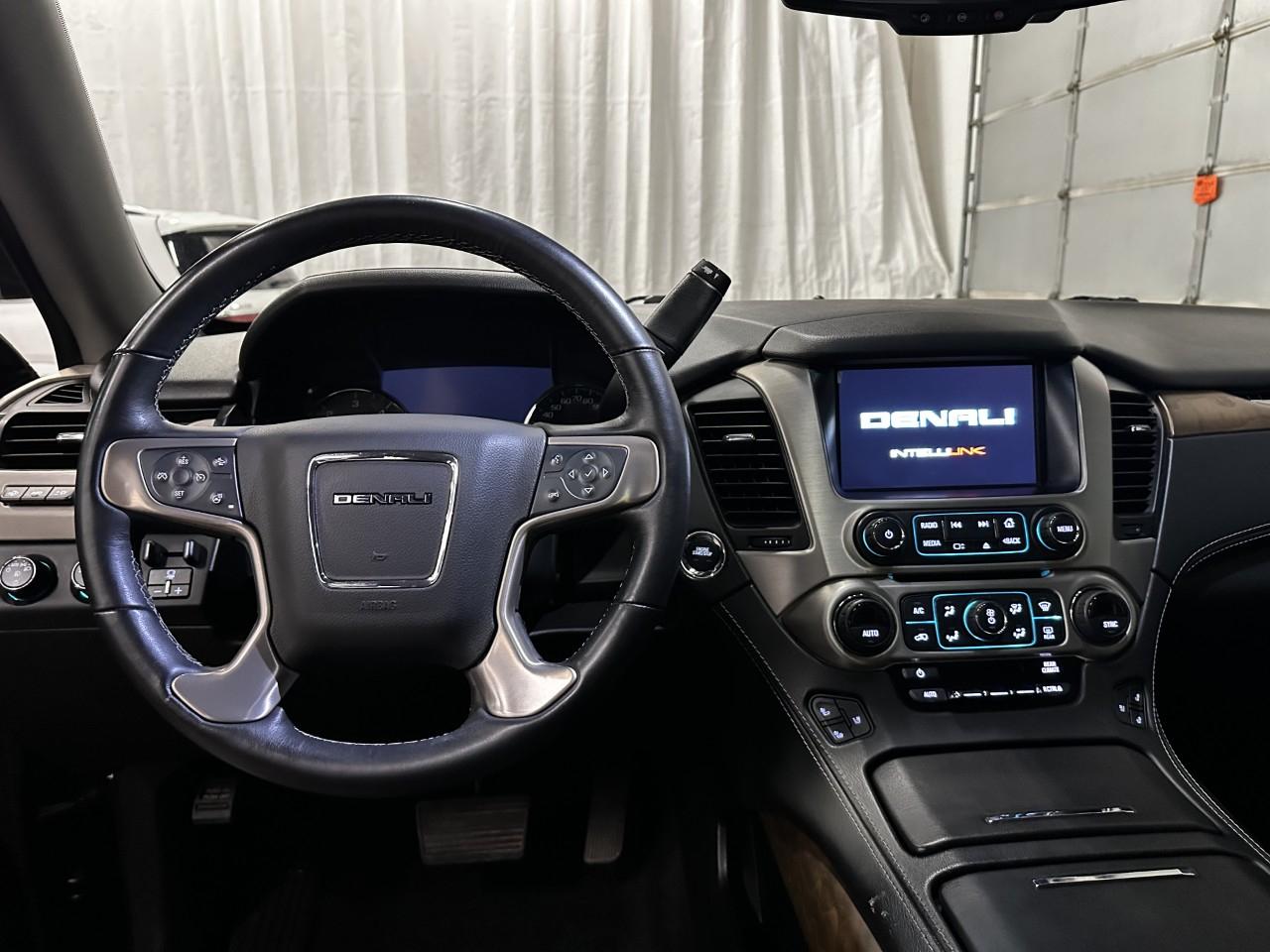 GMC Yukon Denali Ultimate 4WD 2018