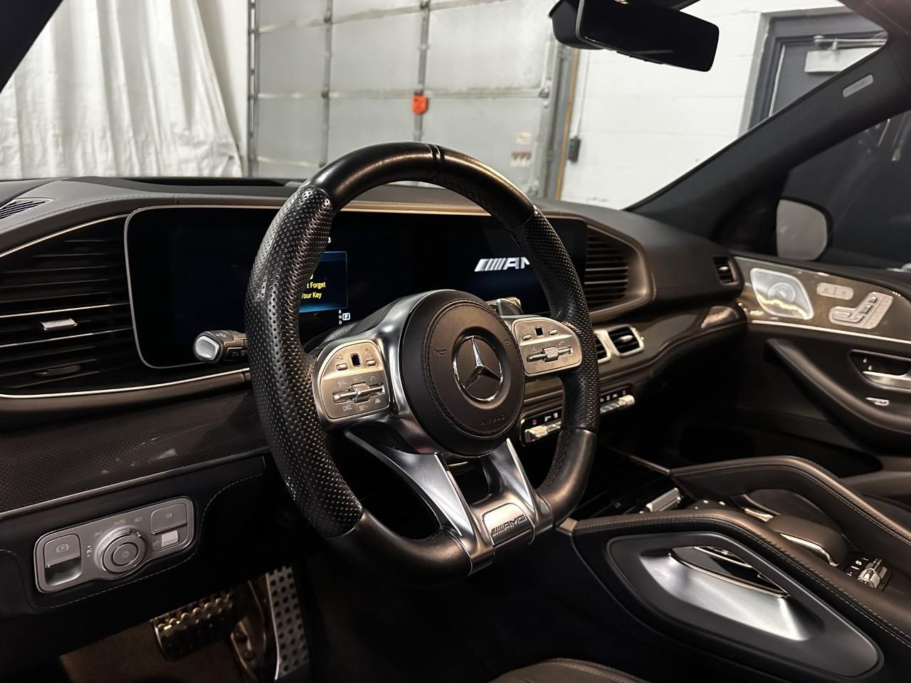Mercedes-Benz GLS  2021