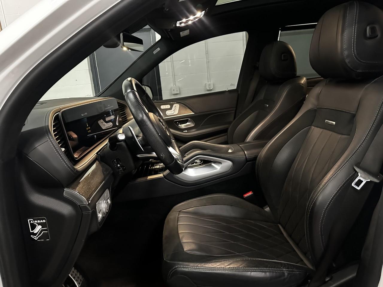 Mercedes-Benz GLS  2021
