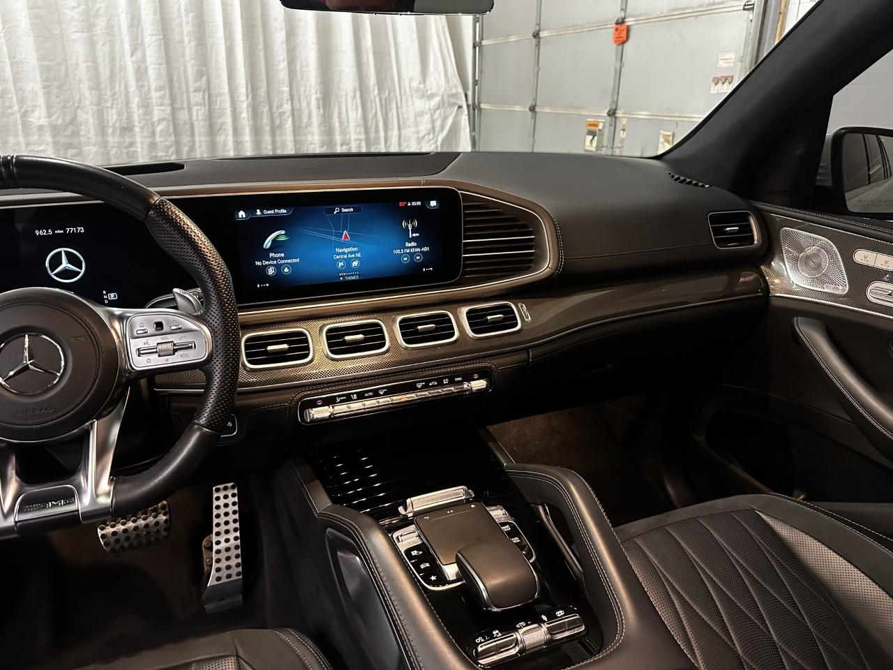 Mercedes-Benz GLS  2021