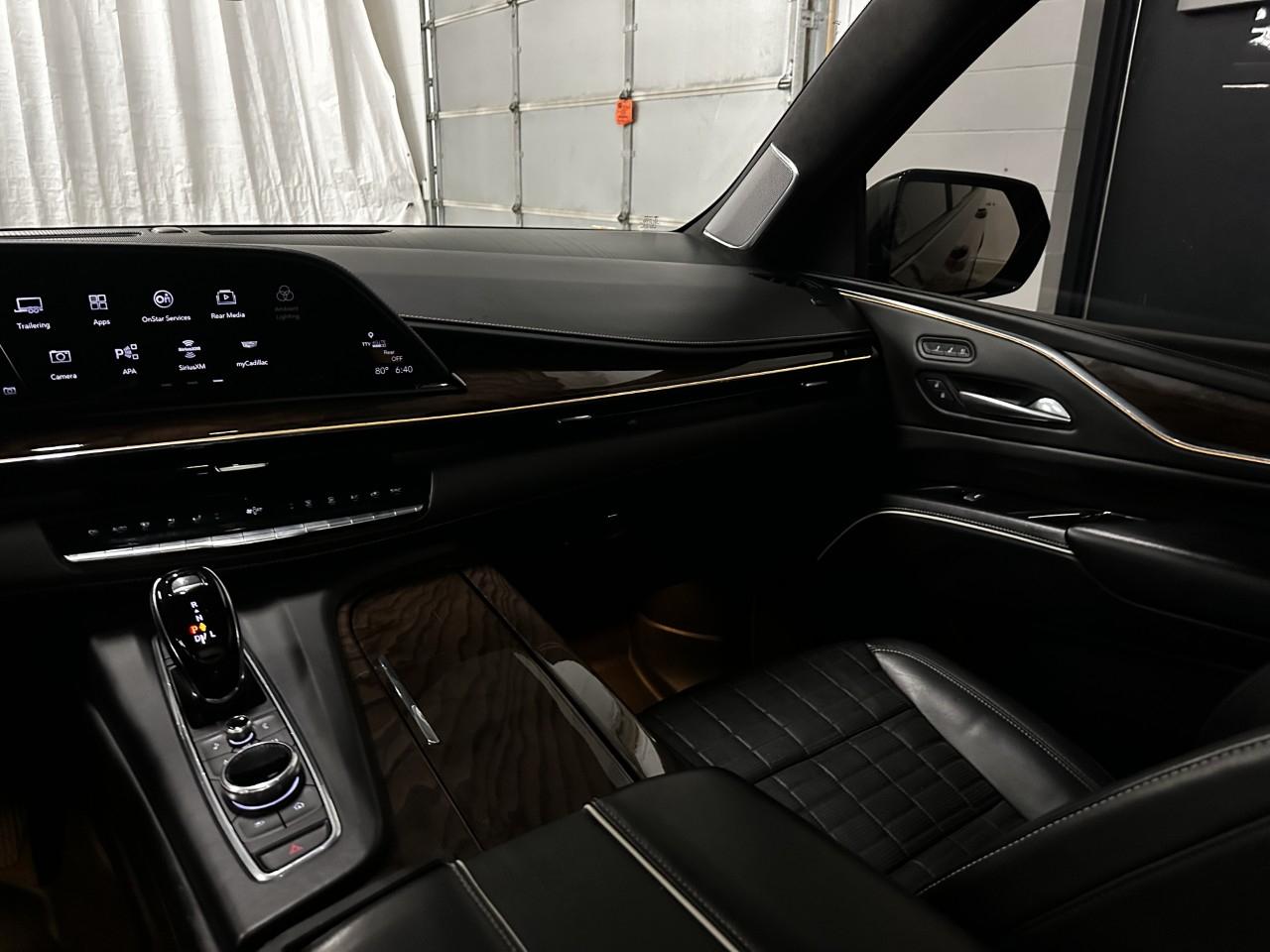Cadillac Escalade  2021