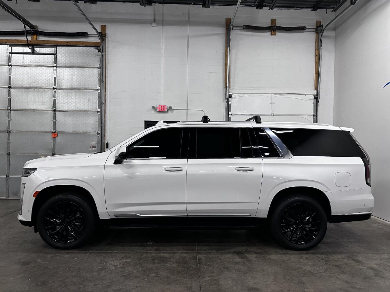 Cadillac Escalade ESV  2021
