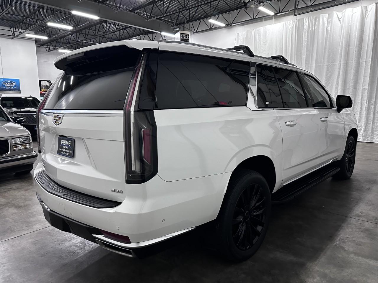 Cadillac Escalade ESV  2021