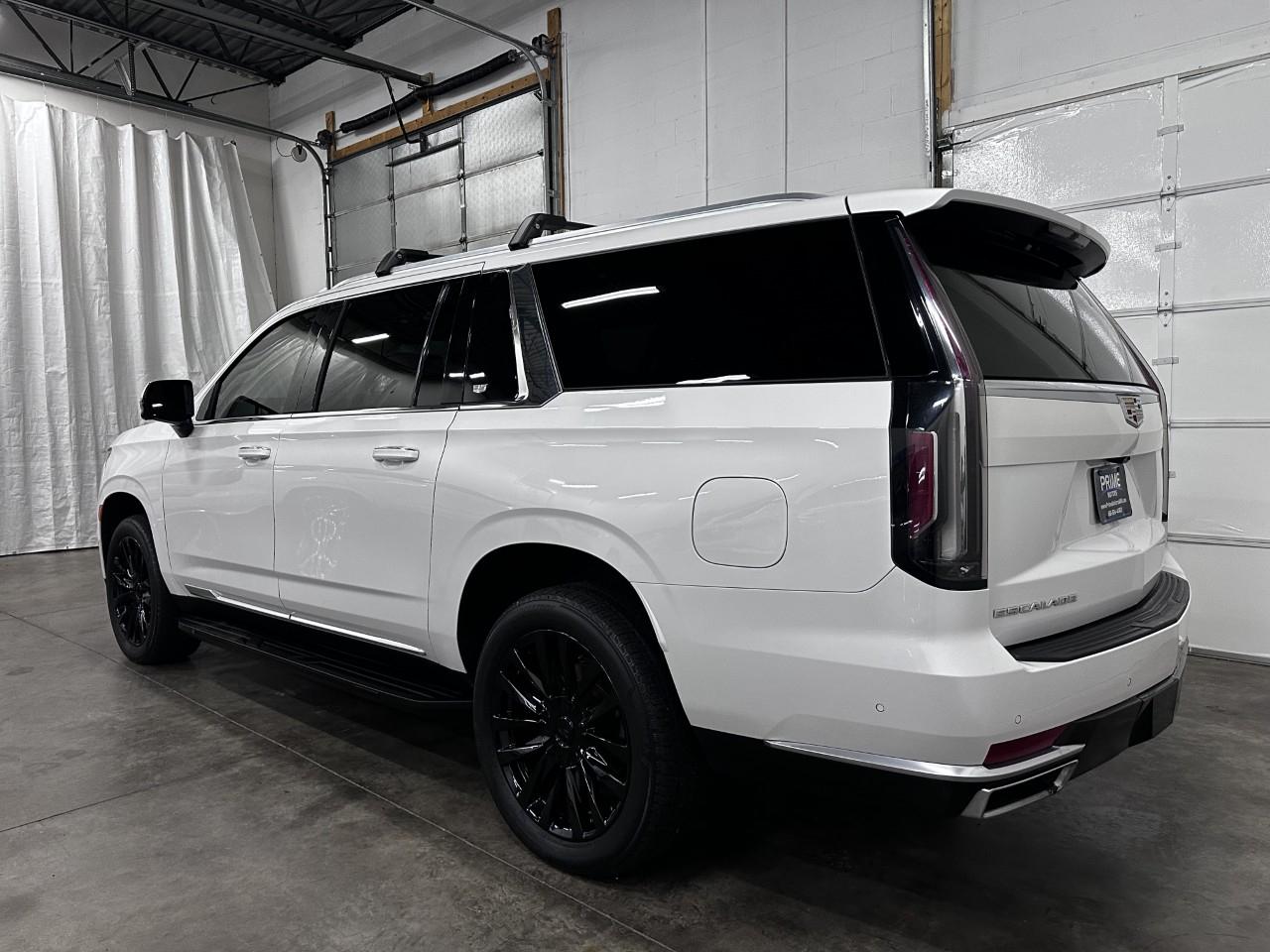 Cadillac Escalade ESV  2021