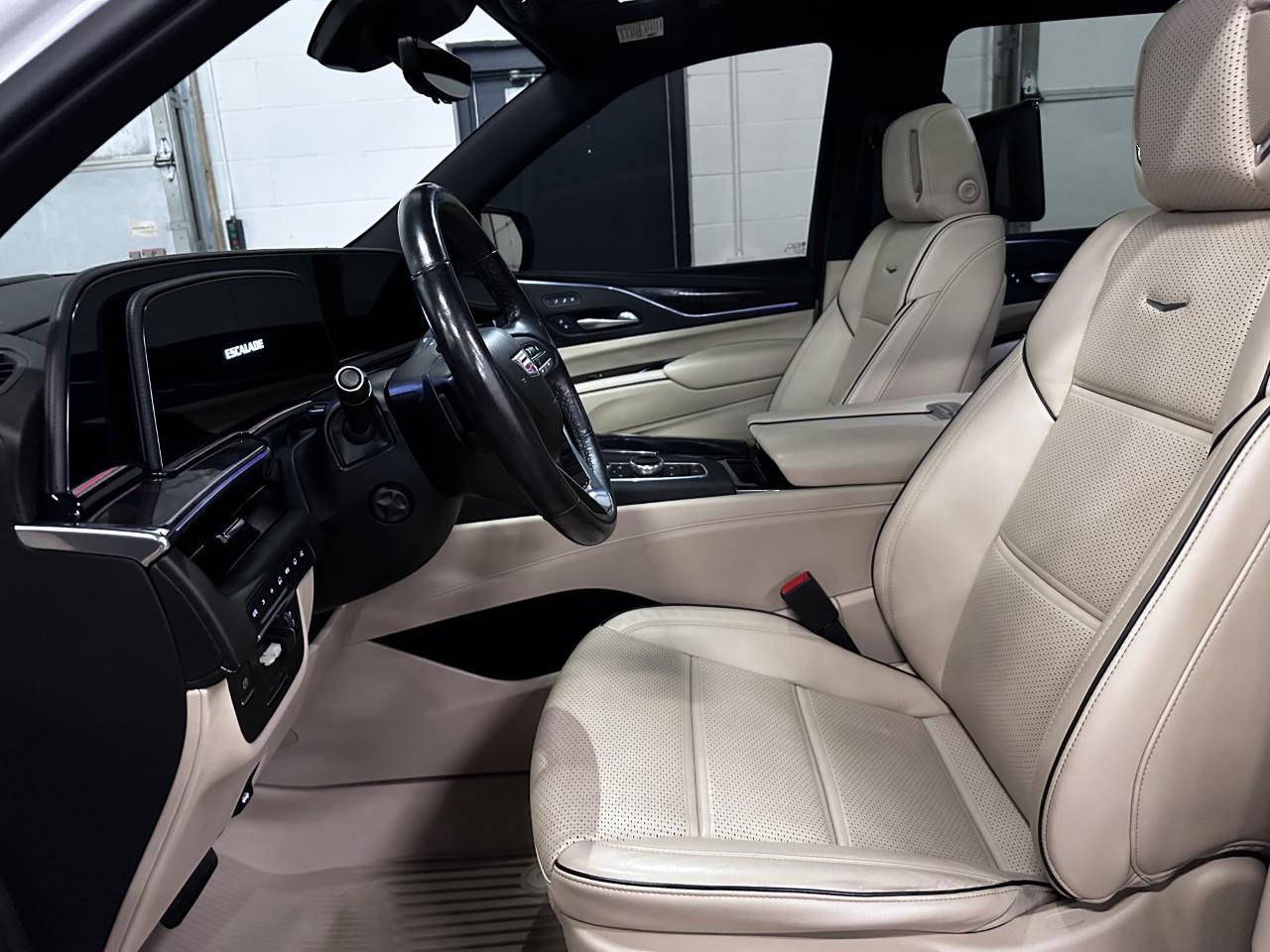 Cadillac Escalade ESV  2021