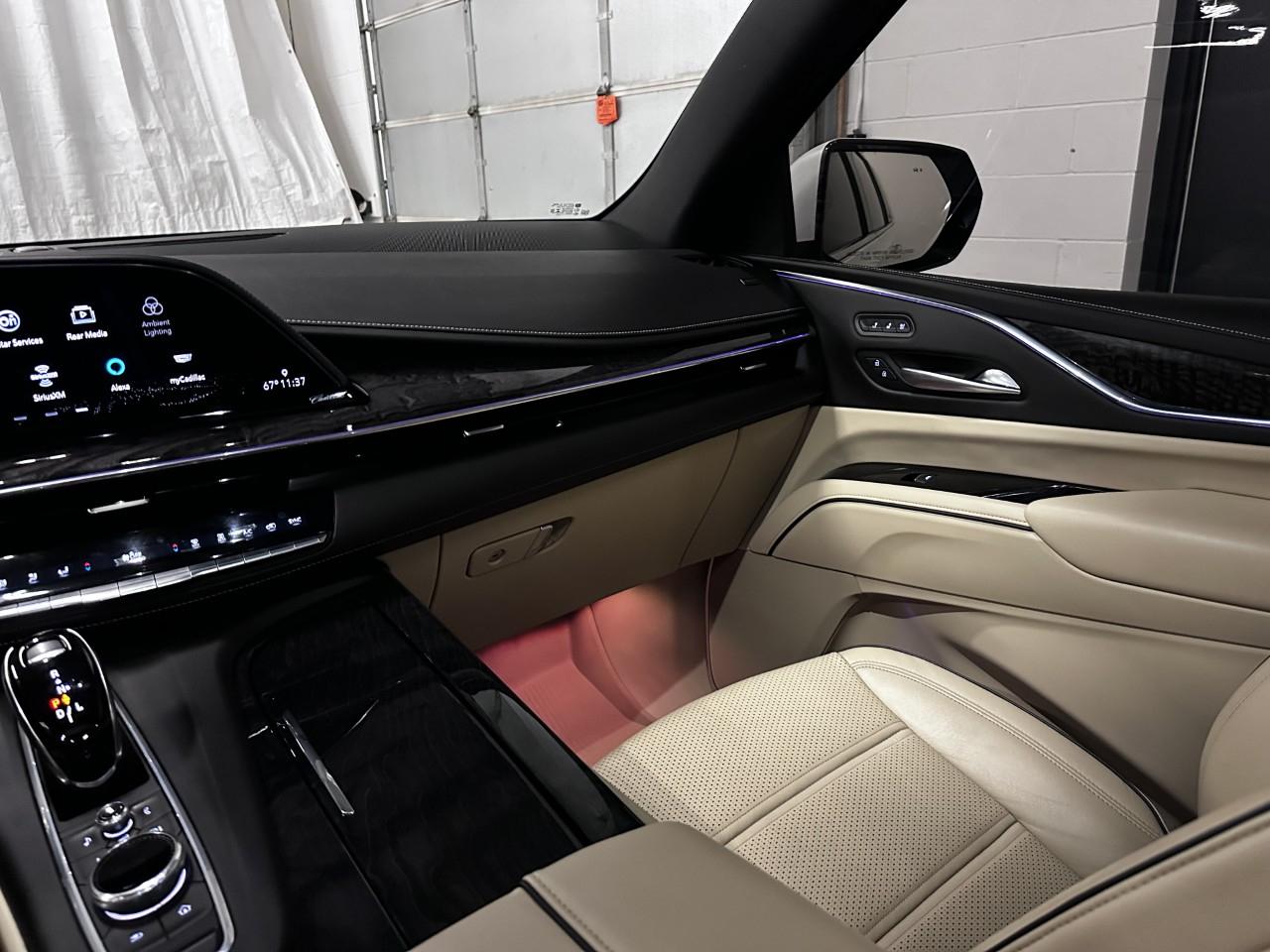 Cadillac Escalade ESV  2021