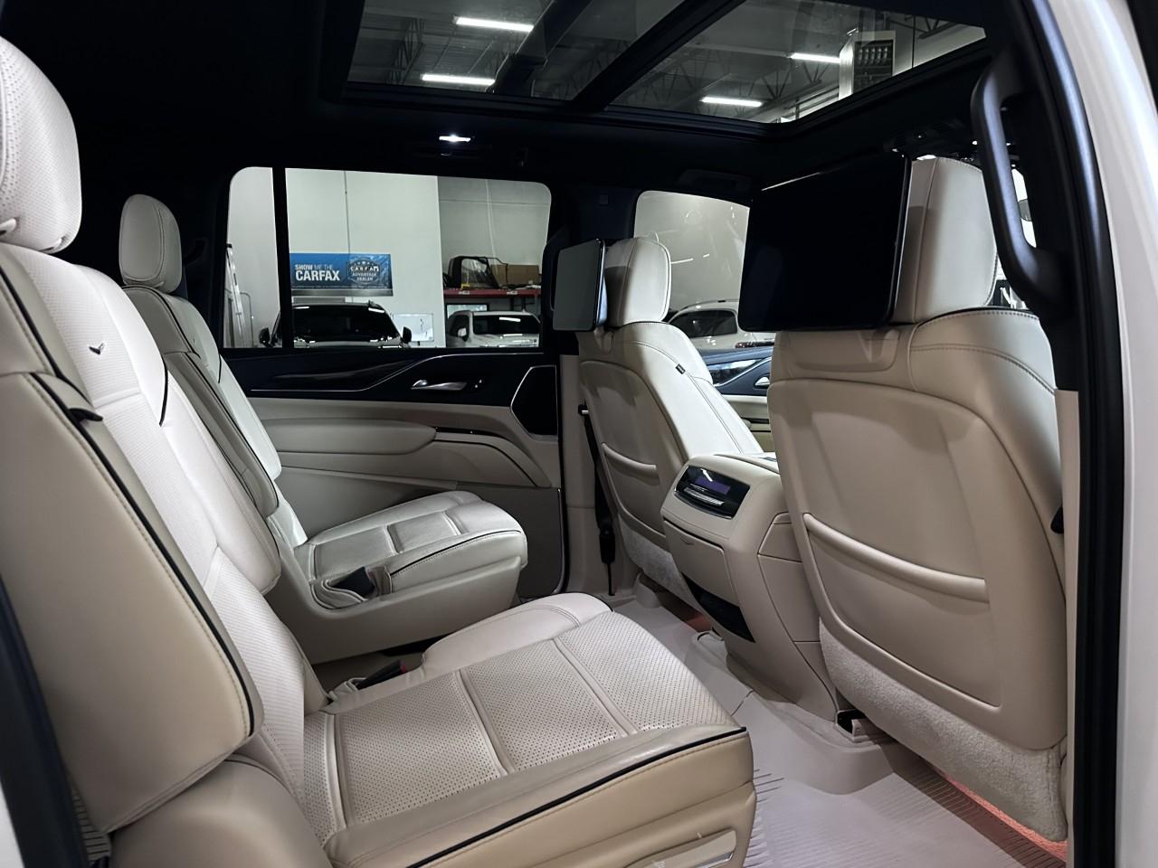 Cadillac Escalade ESV  2021