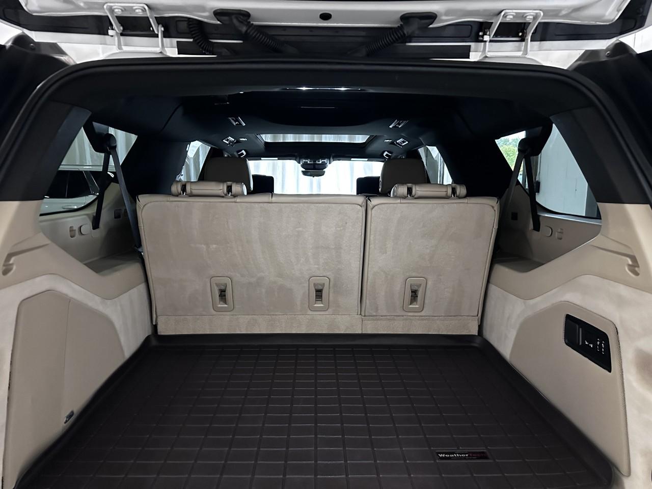 Cadillac Escalade ESV  2021