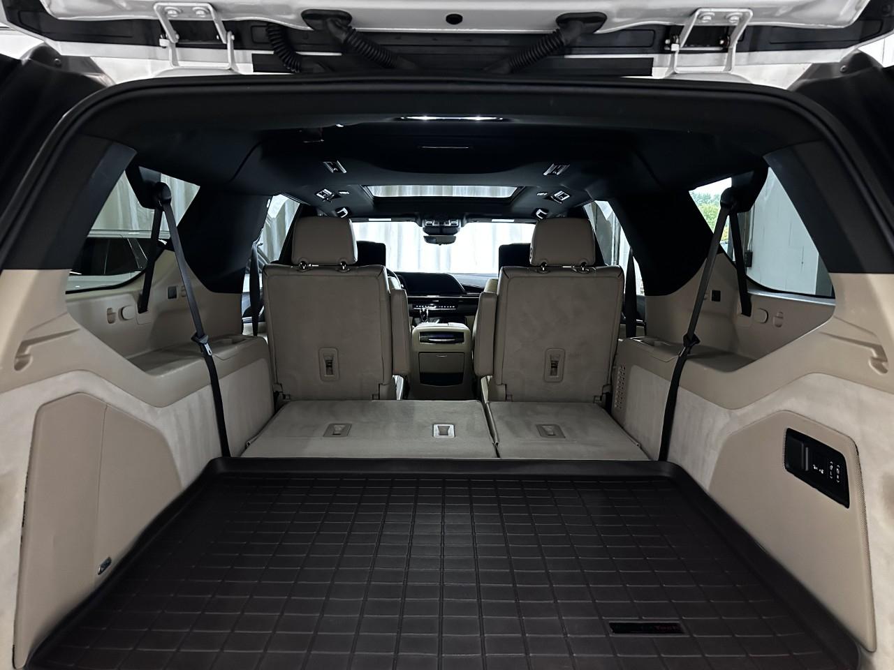 Cadillac Escalade ESV  2021