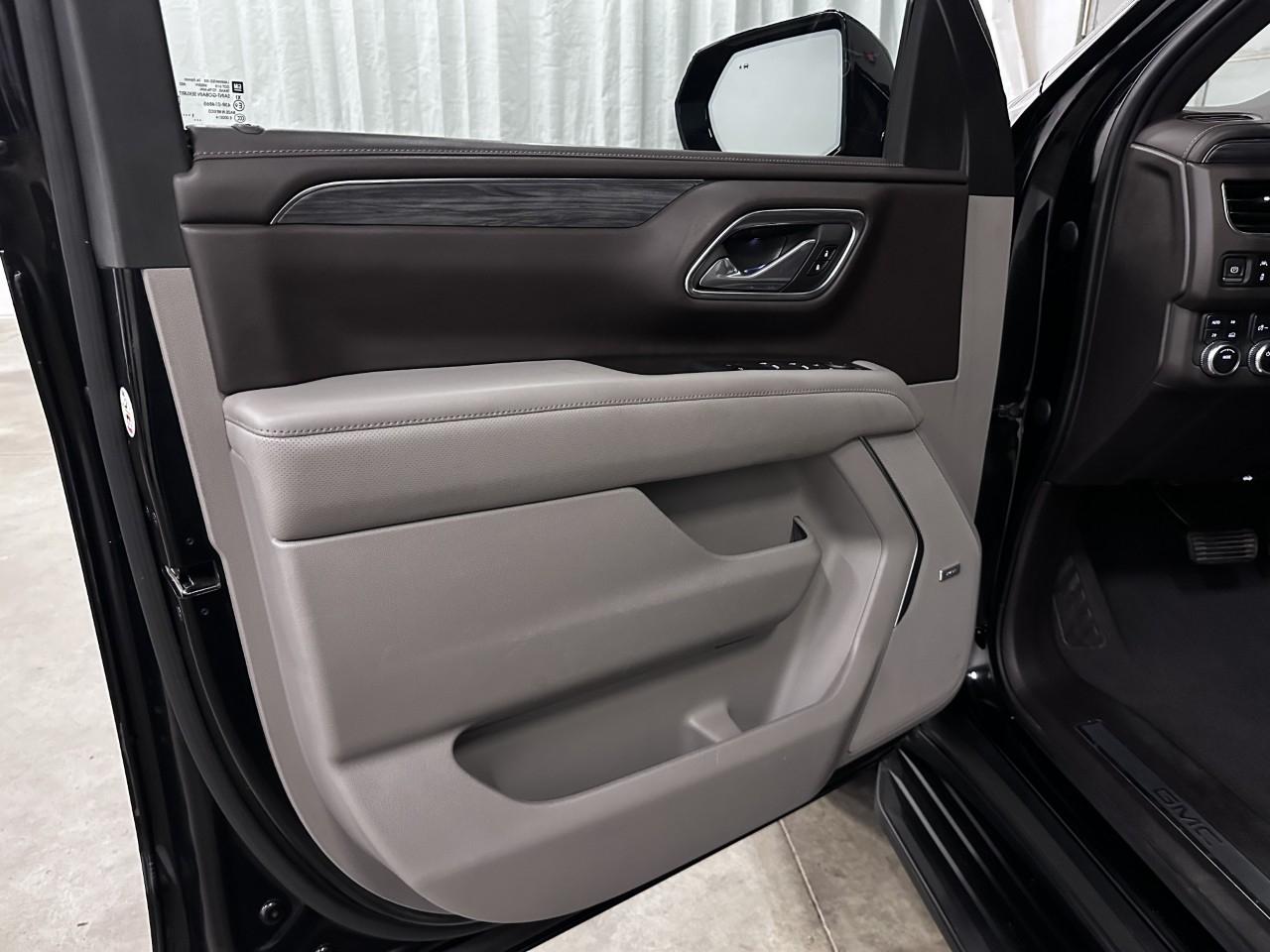 GMC Yukon SLT 4WD 2021