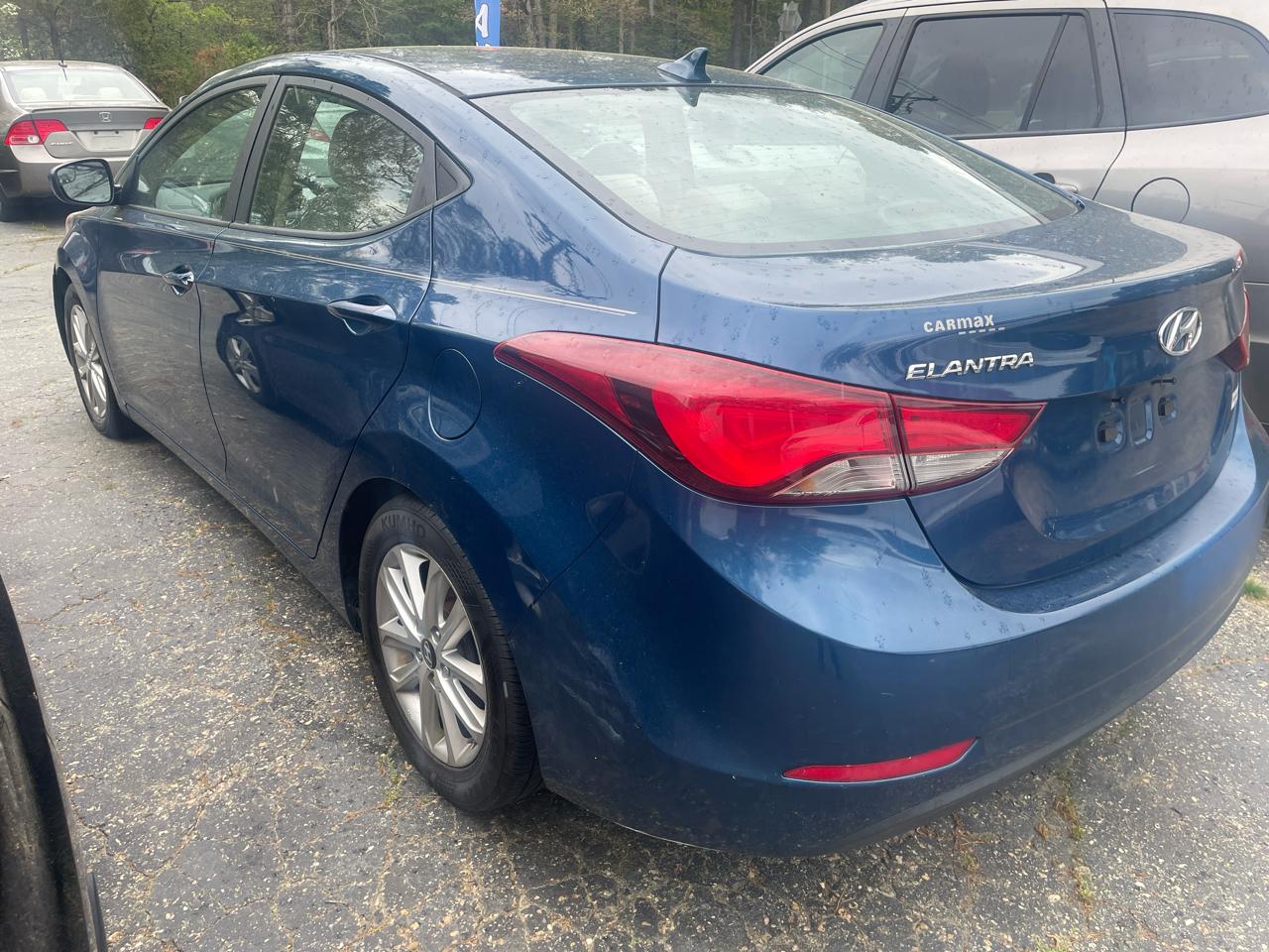 Hyundai Elantra  2015