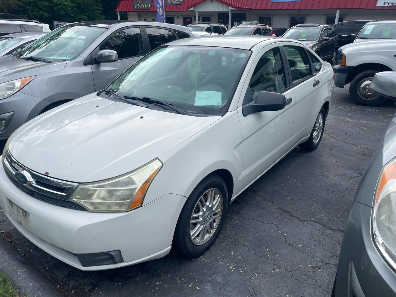 2009 Ford Focus SE's photo