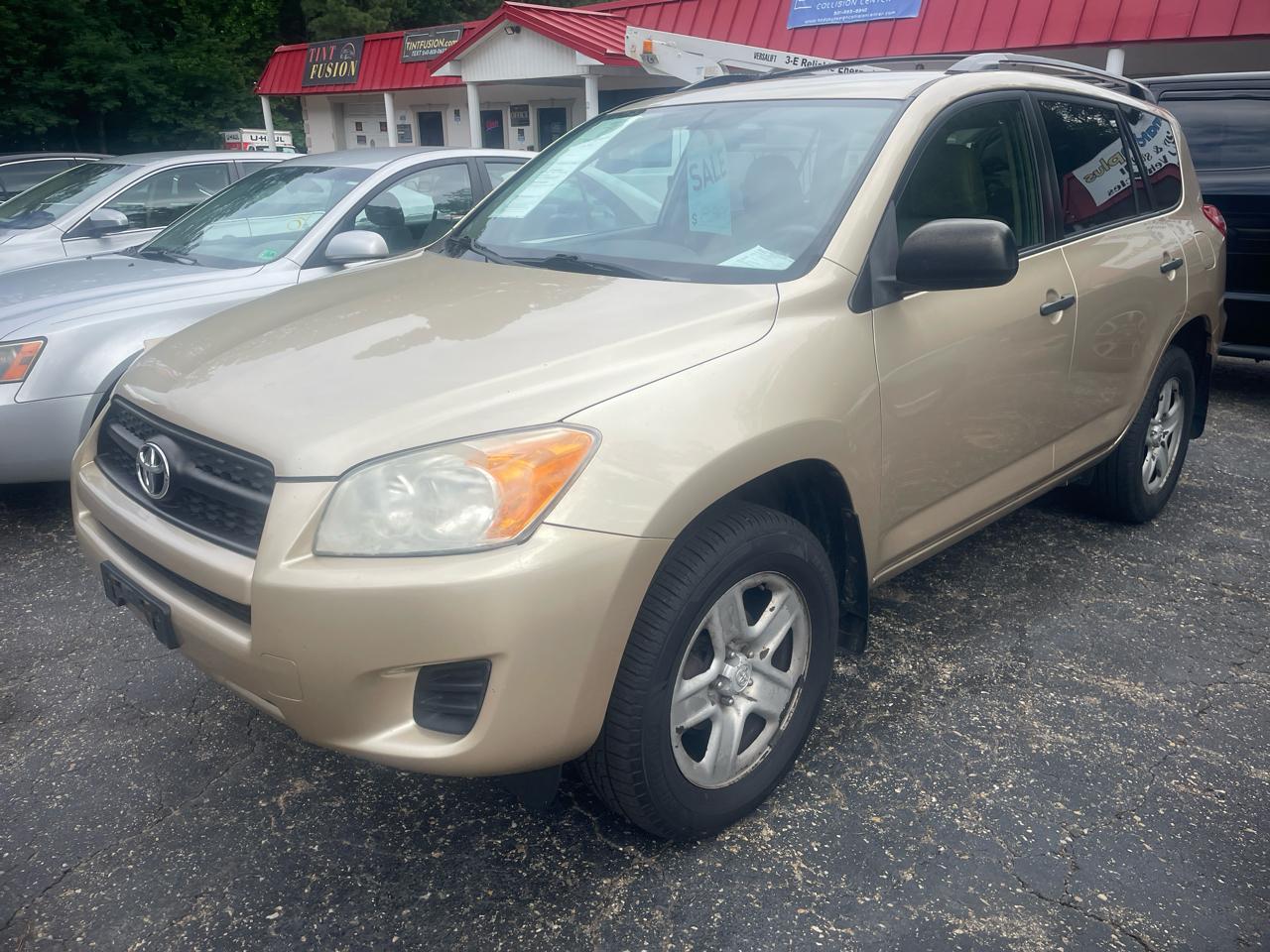 Toyota RAV4  2011