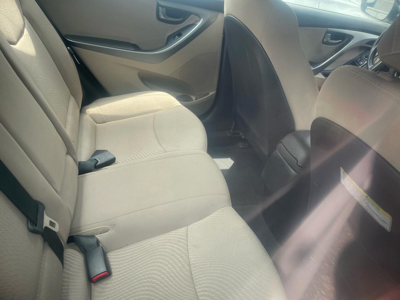 Hyundai Elantra  2016