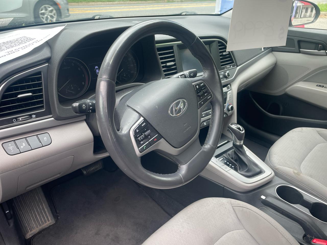 Hyundai Elantra  2018