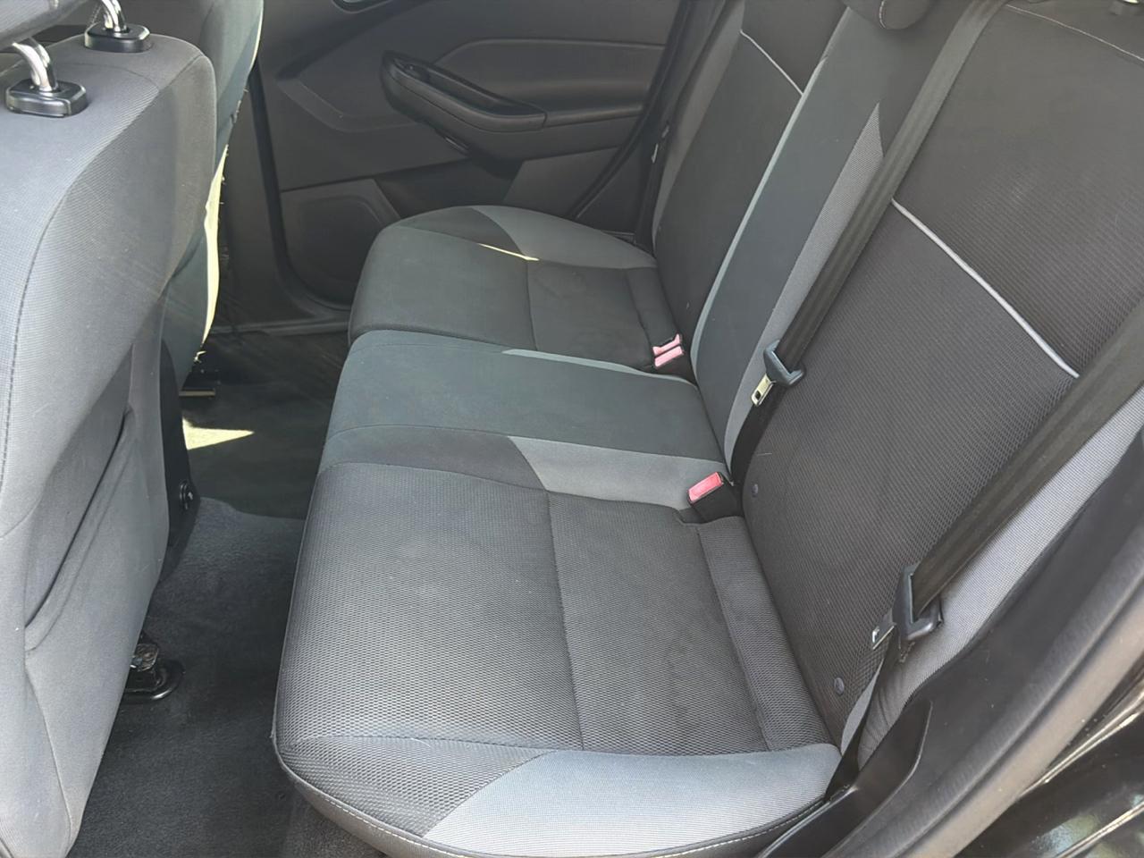 Ford Focus  2014