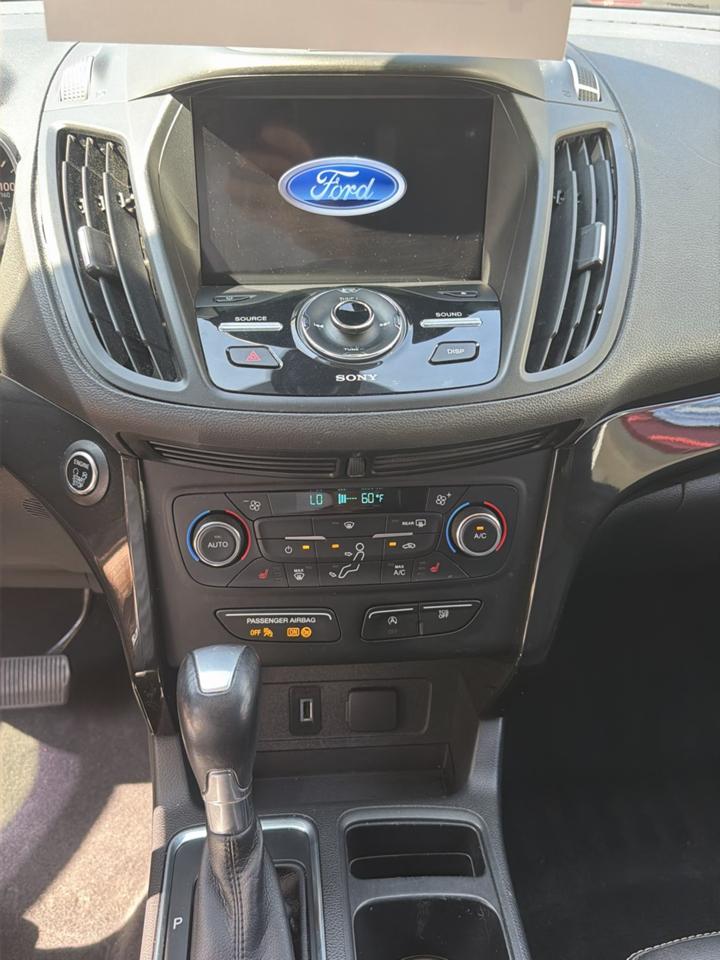 Ford Escape  2017