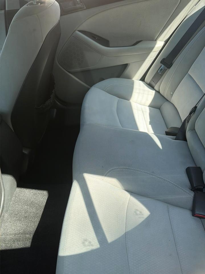 Kia Optima  2012