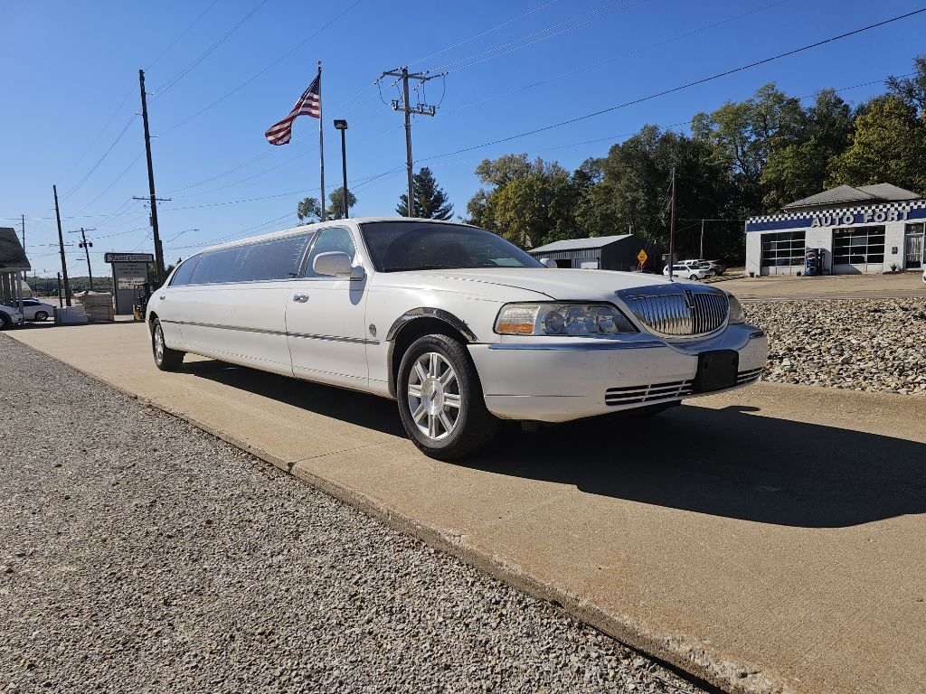 Lincoln Town Car  2007