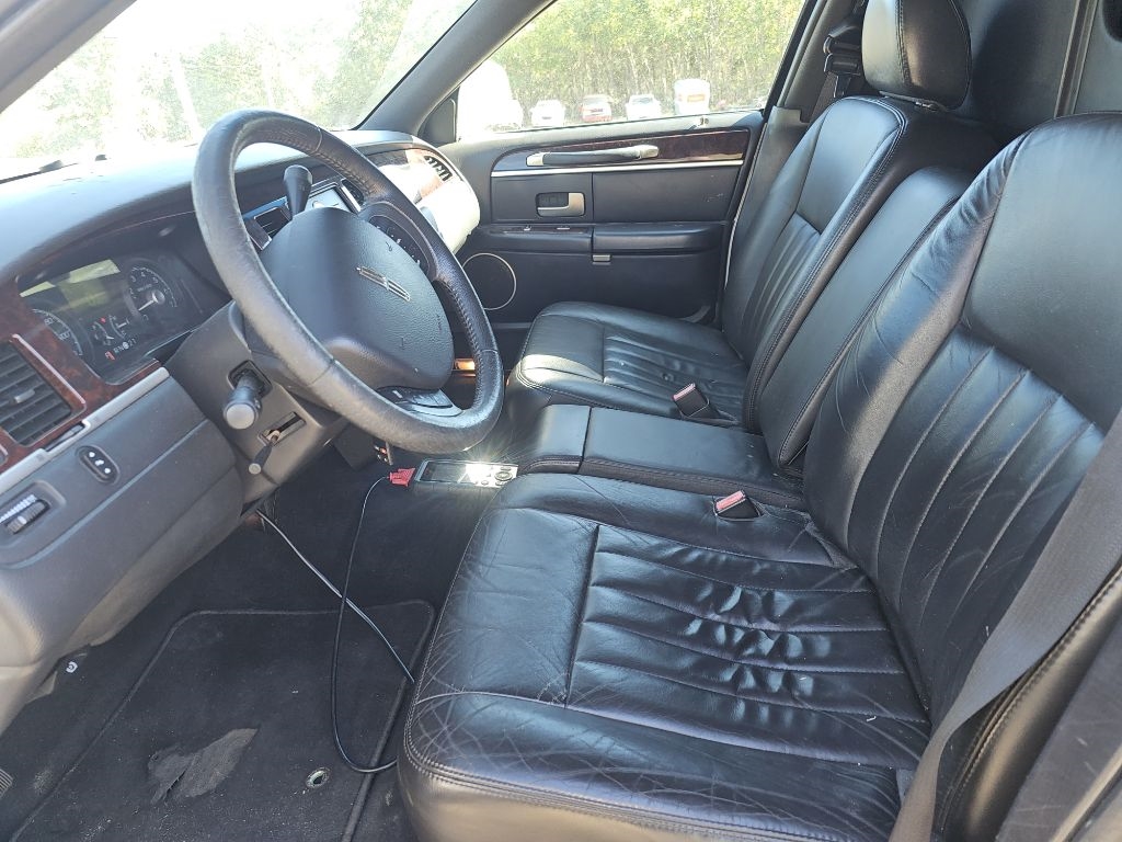 Lincoln Town Car  2007