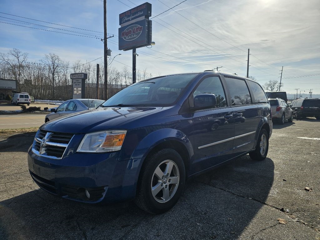 2010 Dodge Grand Caravan SXT's photo