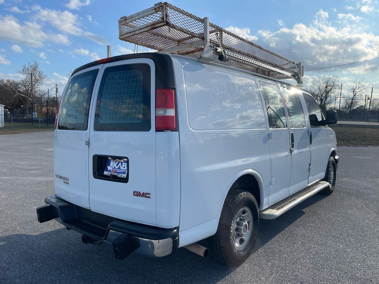GMC Savana  2014